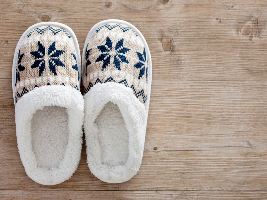 support slippers for the elderly